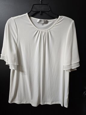 Kasper Women's Cream Short Sleeve Ruffle Top
